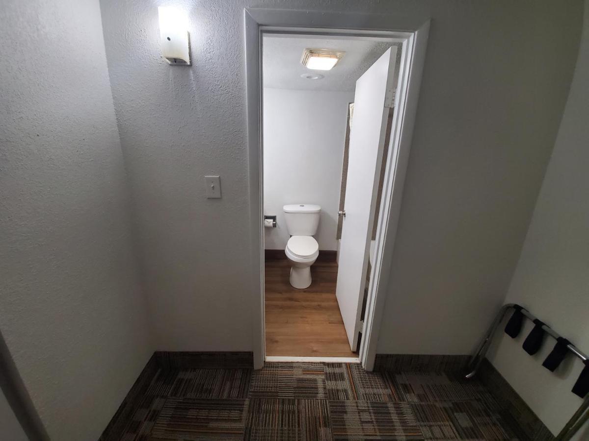 Royal Inn Hotel Indianapolis Ngoại thất bức ảnh